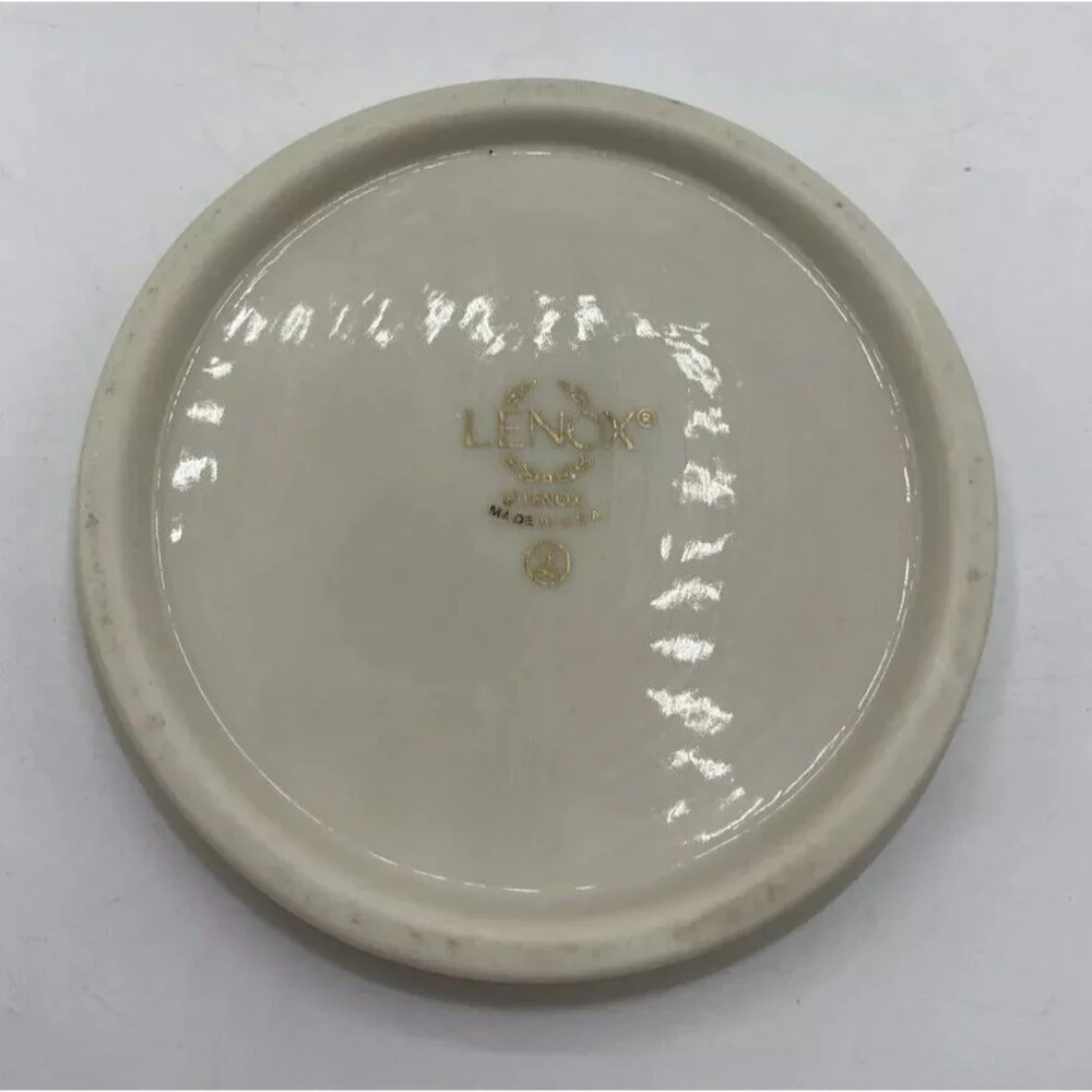 Lenox Candle Holder Eternal Christmas Pierced Porcelain Floral Gold Trim USA